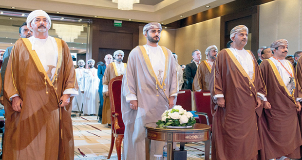 منتدى الدقم الاقتصادي الأول يناقش التوجهات الجديدة فـي قطاع الصناعات الخضراء والطاقة المتجددة