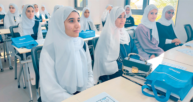 حلقات تدريبية لطلبة المدارس تحت عنوان &laquo;تخصصي مهني&raquo;