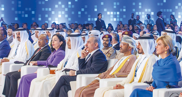 وزير الخارجية يشارك فـي منتدى «بناء مستقبل مشترك» بالدوحة